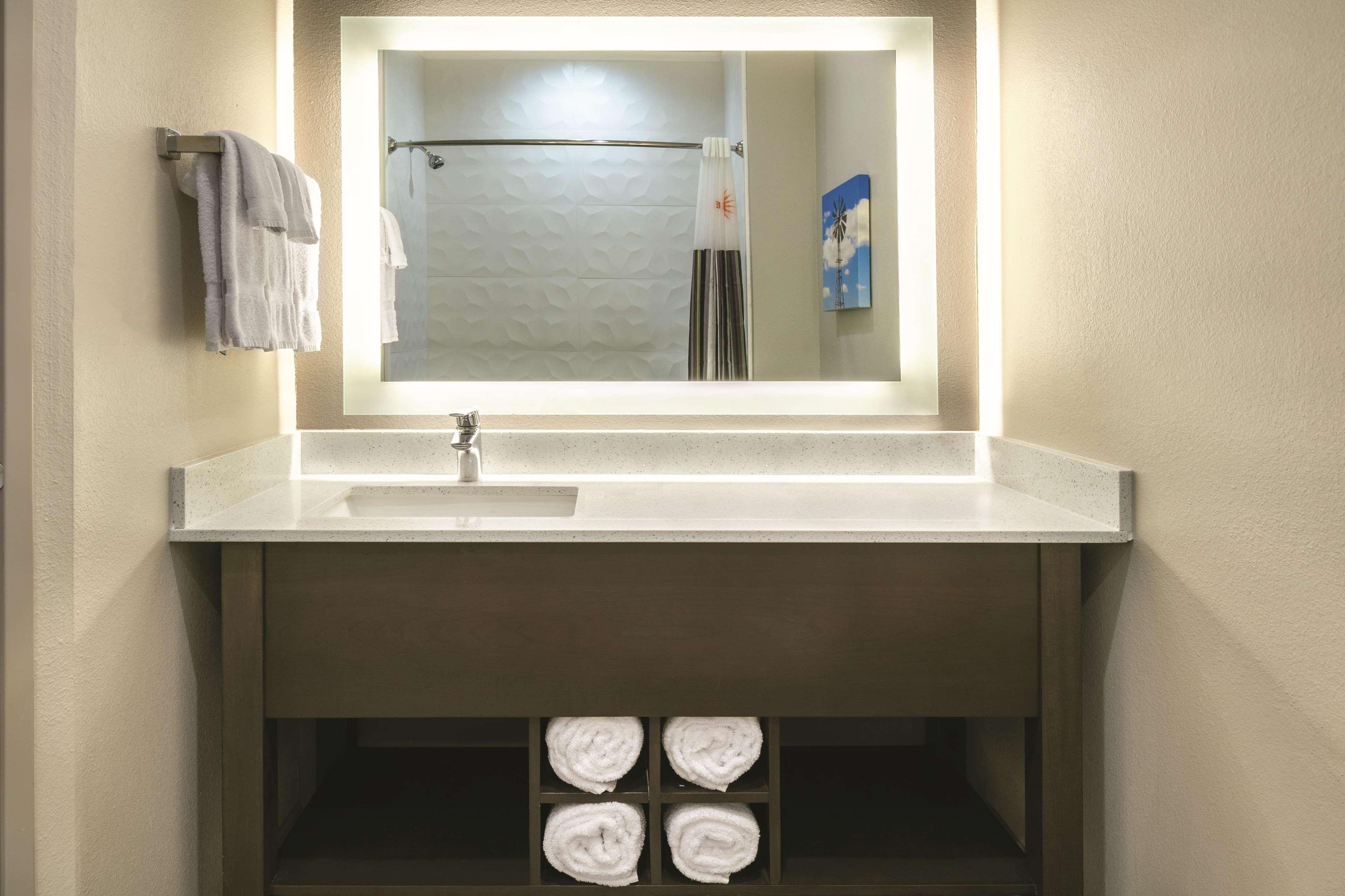 La Quinta By Wyndham Sweetwater East Hotell Exteriör bild